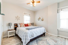 M2 Central location 2 mins to VCU FREE PARKING